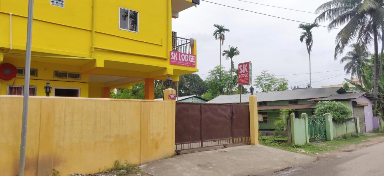 Hotel Sk Lodge Near Guwahati Airport Buitenkant foto