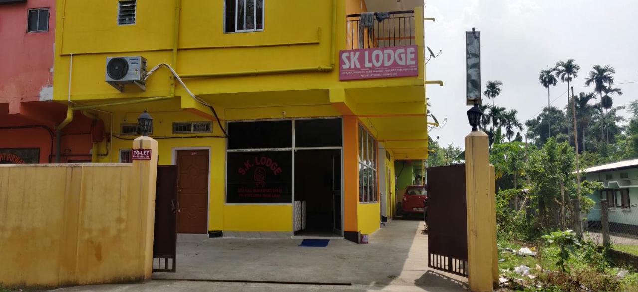 Hotel Sk Lodge Near Guwahati Airport Buitenkant foto